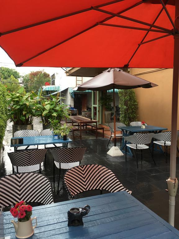 Blue Chang House Bangkok Exterior photo