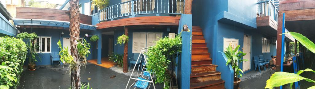Blue Chang House Bangkok Exterior photo
