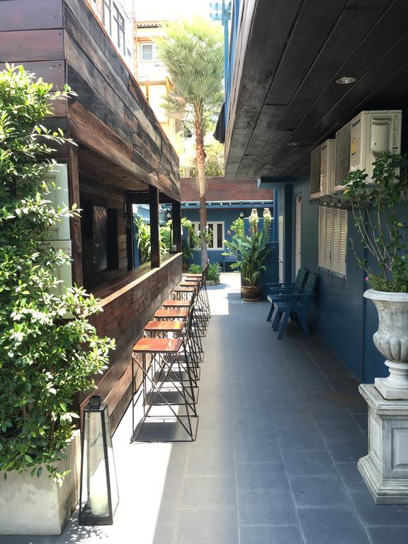 Blue Chang House Bangkok Exterior photo